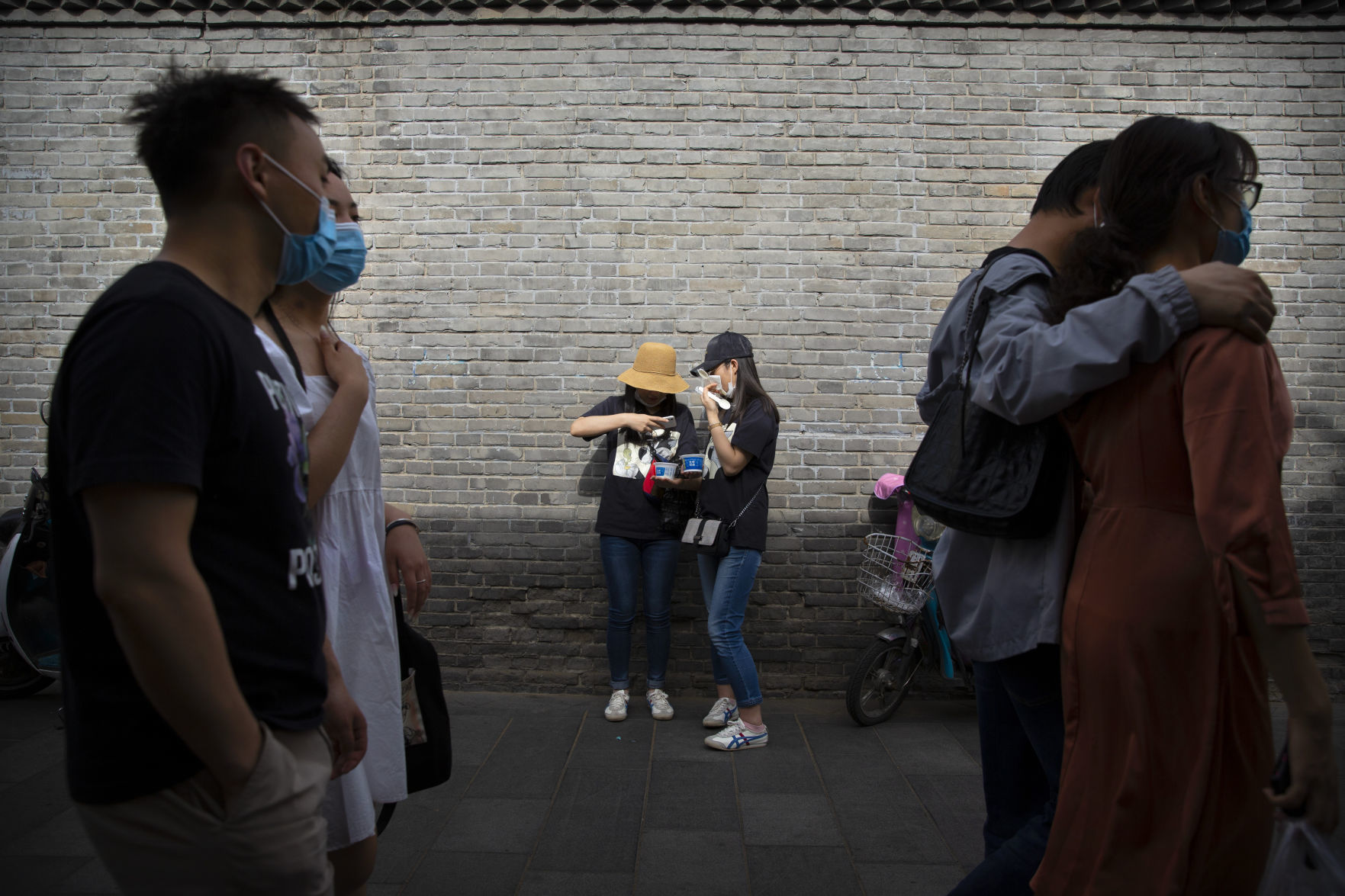 APTOPIX Virus Outbreak China